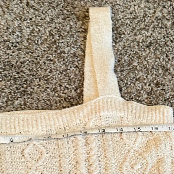 NWOT crop top cream colored top for summer and fall - Picture 4 of 6